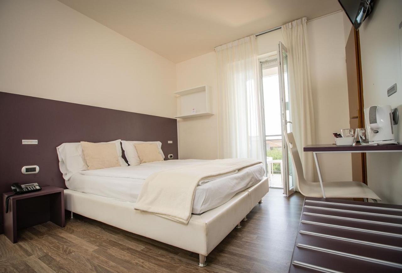 Hotel Villa Alberta Nago Eksteriør billede
