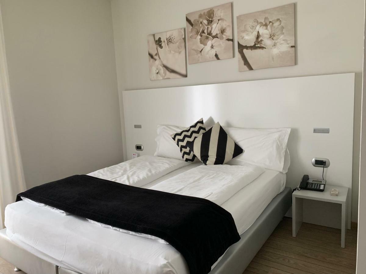 Hotel Villa Alberta Nago Eksteriør billede